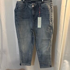 Laurie Felt Classic Boyfriend Jeans in Gray